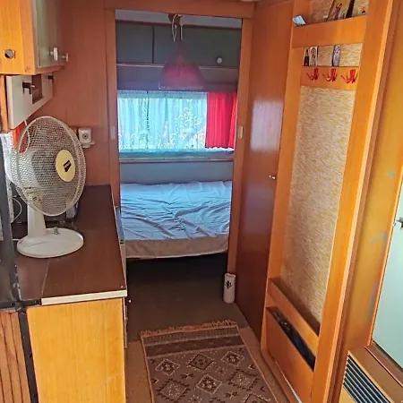 Nemoris Boho Garden House And Caravan - Bbq Area