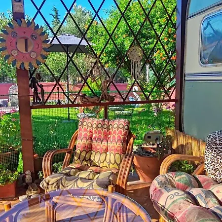 Nemoris Boho Garden House And Caravan - Bbq Area Hébergement de vacances Potidée